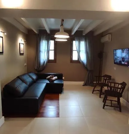 Marietta's House 펜션 Rhodes City